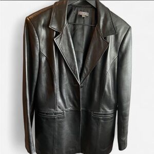 Classiques Entier Sleek Black Leather Jacket